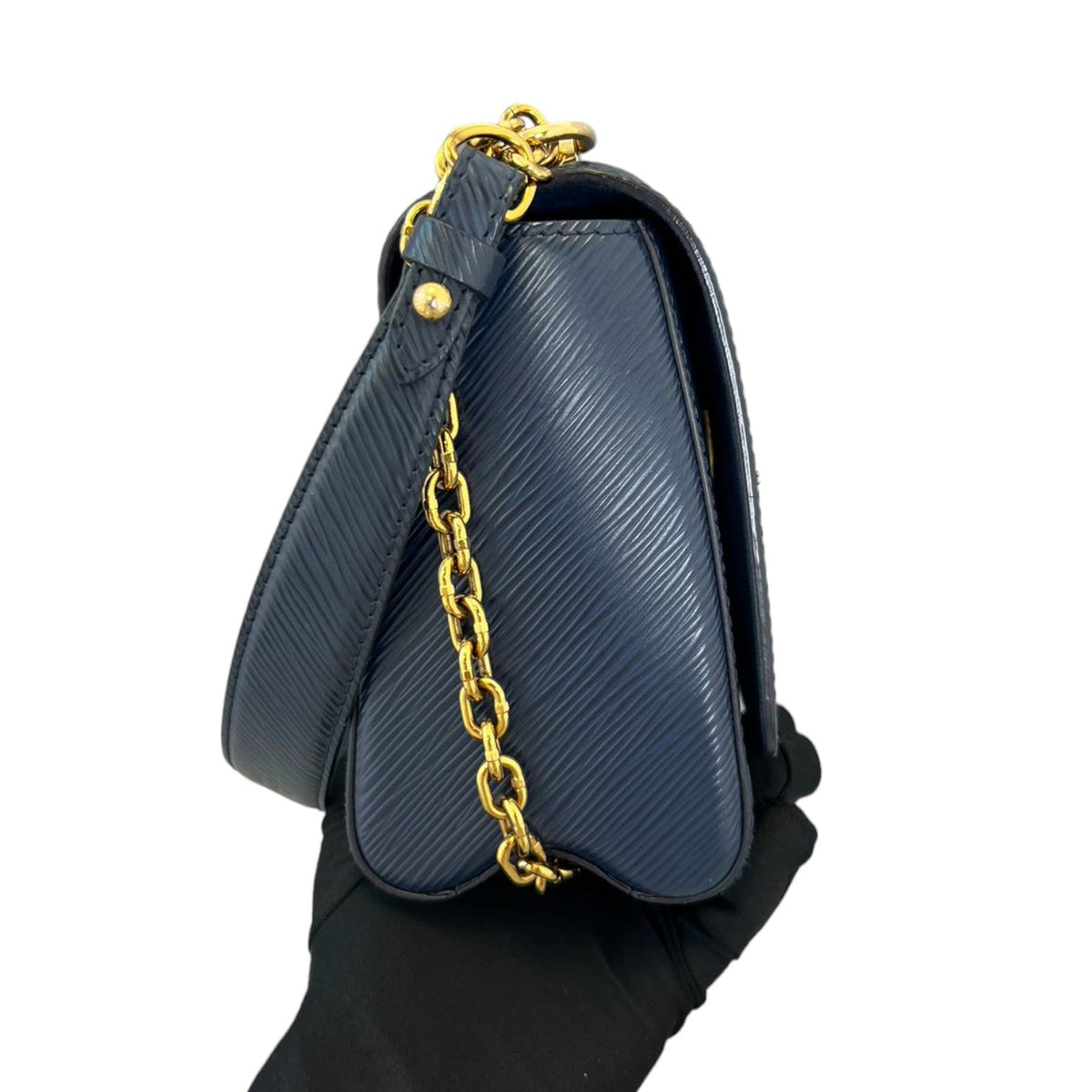 Louis-Vuitton Twist MM Shoulder Epi Navy GHW
