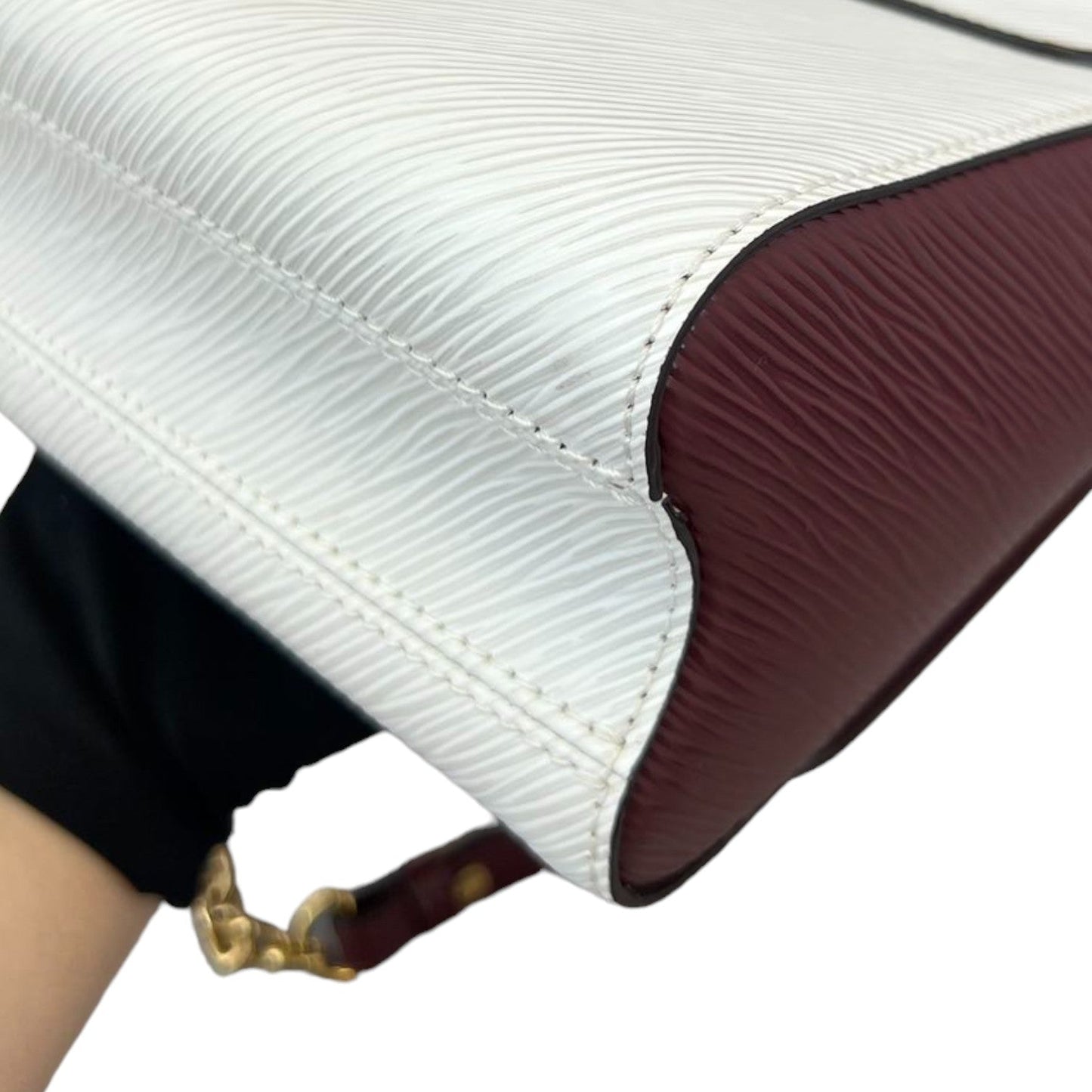 Louis-Vuitton Twist PM Shoulder Epi White GHW