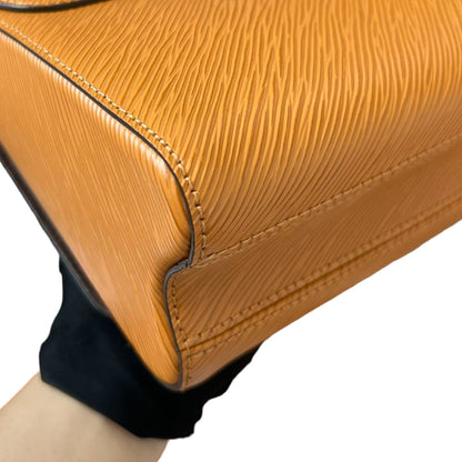 Louis-Vuitton Twist MM Shoulder Epi Gold GHW