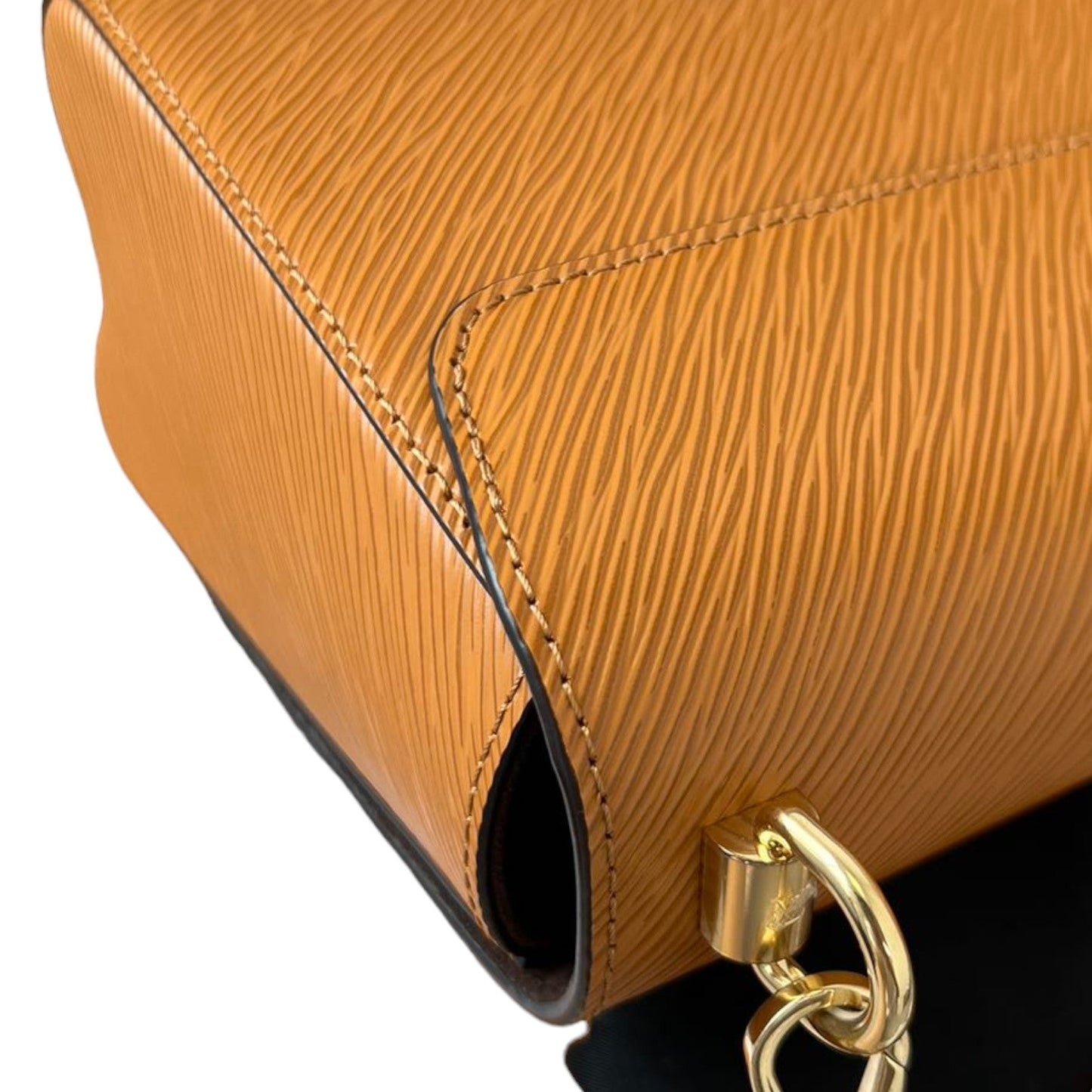 Louis-Vuitton Twist MM Shoulder Epi Gold GHW
