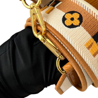 Louis-Vuitton Twist MM Shoulder Epi Gold GHW