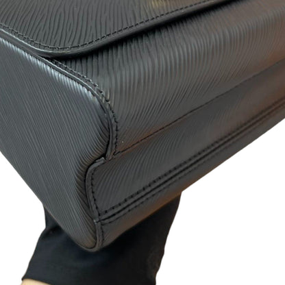 Louis-Vuitton Twist MM Shoulder Epi Leather Black GHW