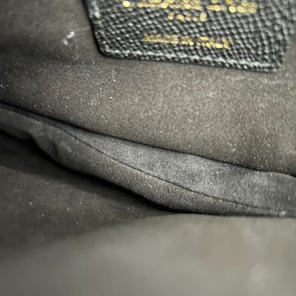 Saddle Bag Medium Grained Calfskin Black GHW