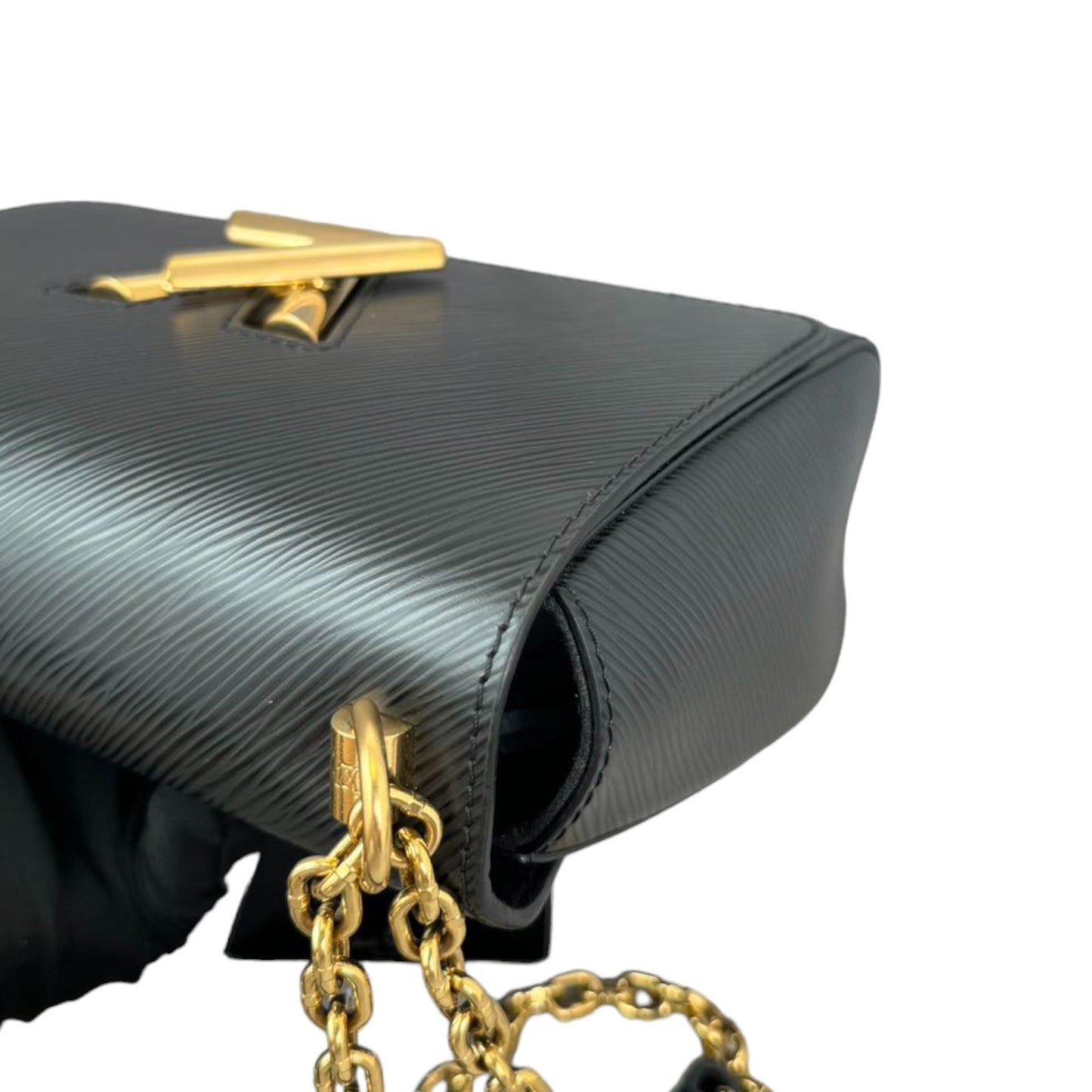Louis-Vuitton Twist MM Shoulder Epi Black GHW