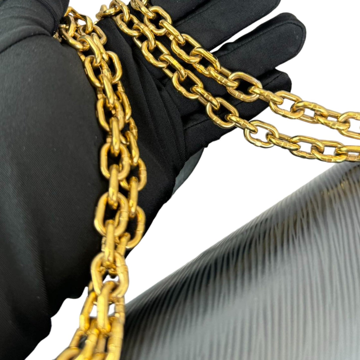 Louis-Vuitton Twist MM Shoulder Epi Black GHW