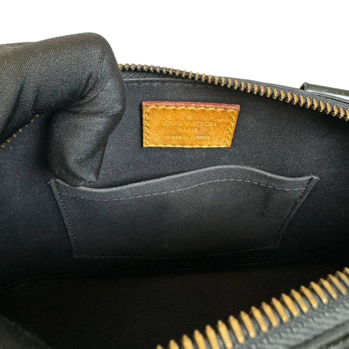 Louis-Vuitton Alma BB Vernis  Patent Black SHW