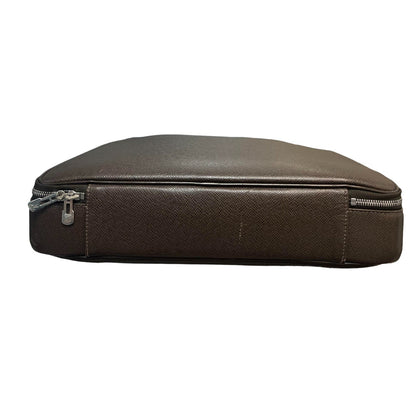 Louis-Vuitton Briefcase Taiga Leather Brown SHW