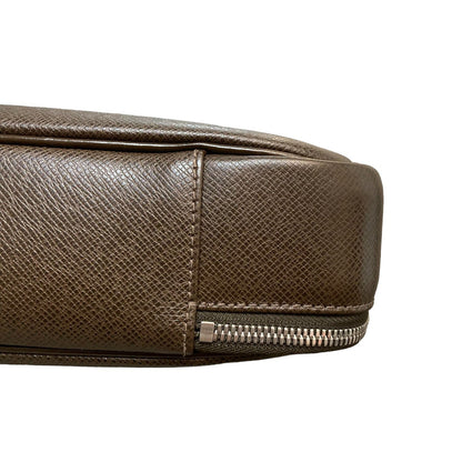 Louis-Vuitton Briefcase Taiga Leather Brown SHW