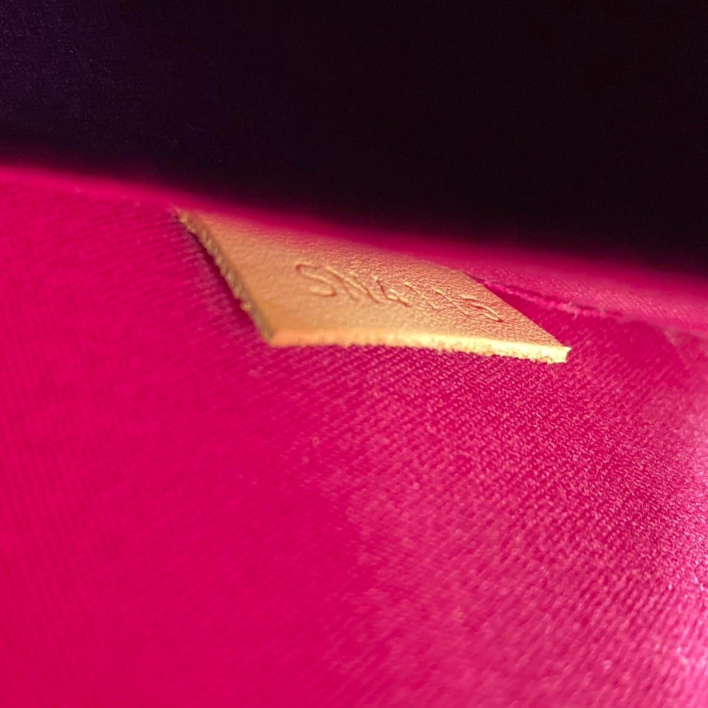 Louis-Vuitton Alma PM Vernis Patent Dark Pink GHW