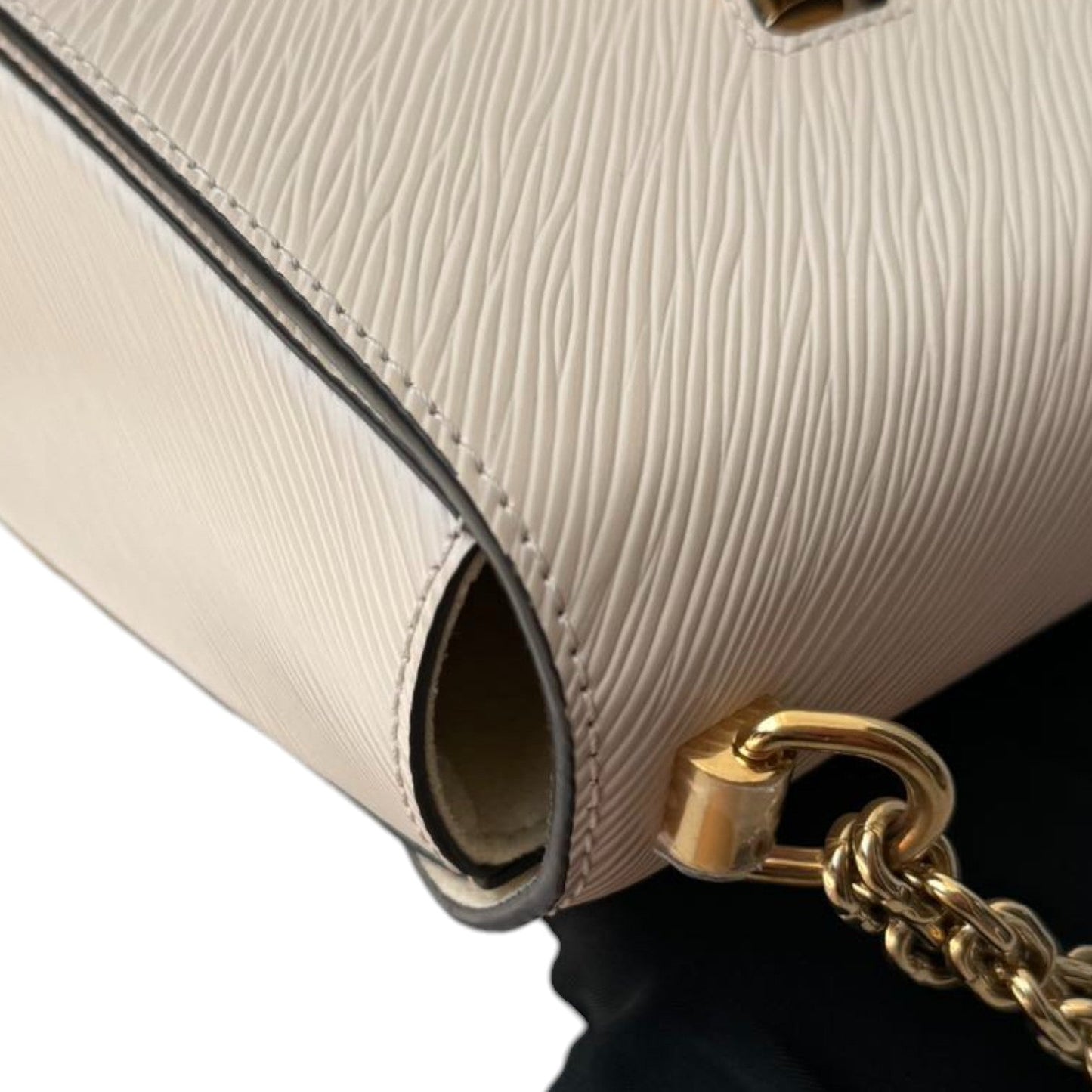 Louis-Vuitton Twist MM Flower Chain Shoulder Quartz White GHW