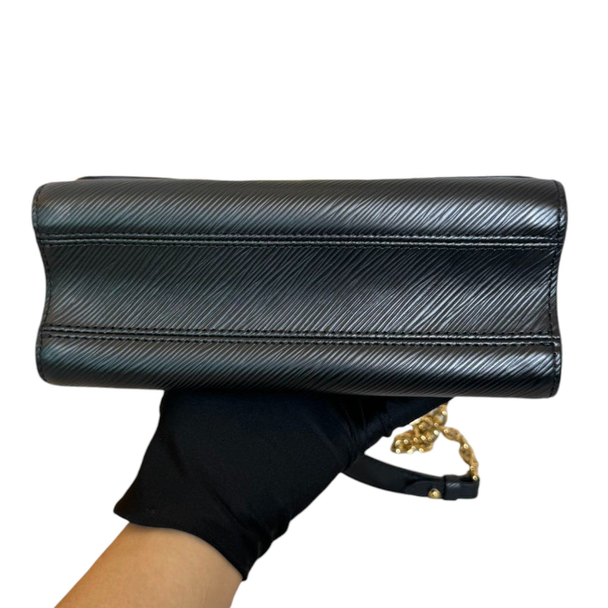 Louis-Vuitton Twist PM Shoulder Epi Leather Black GHW