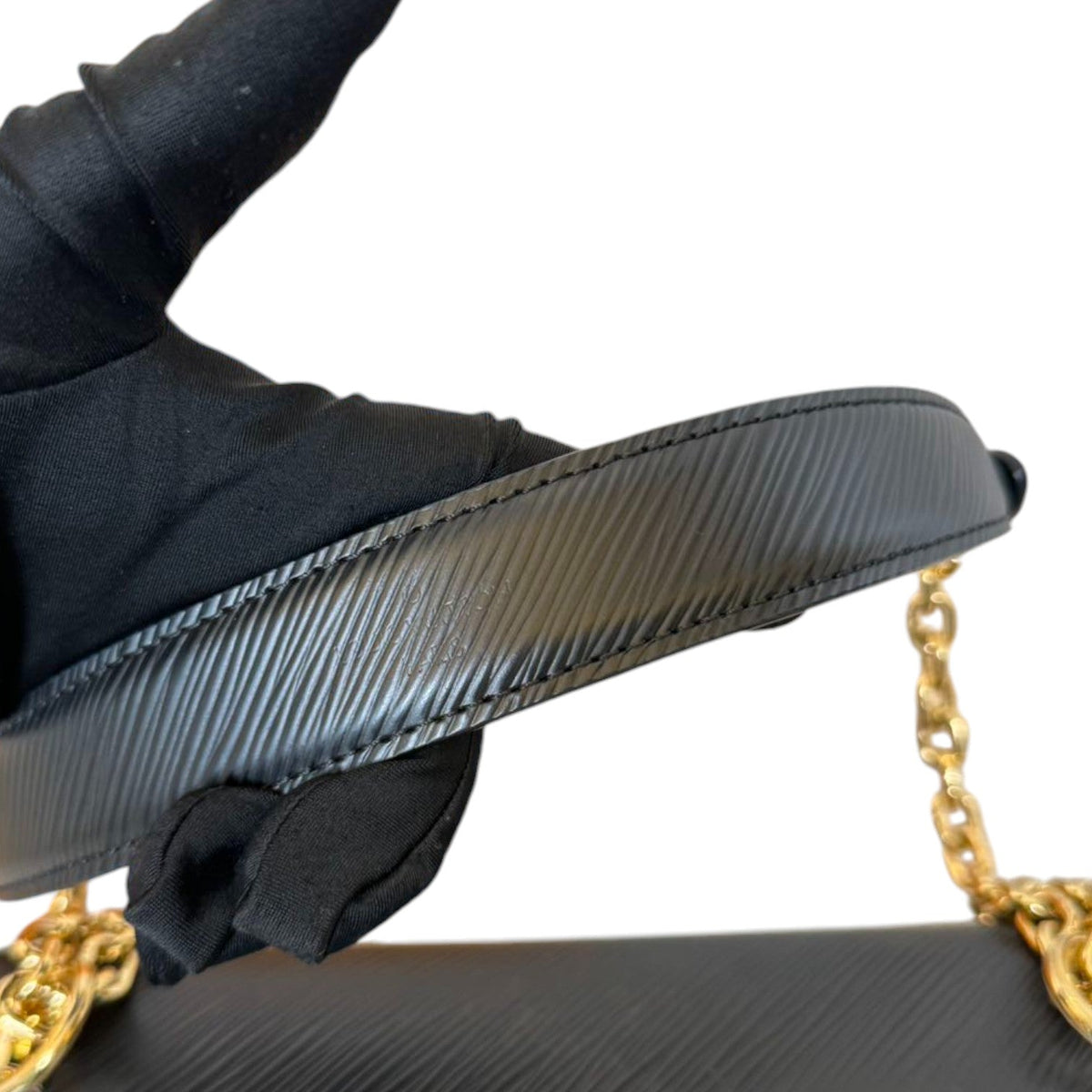 Louis-Vuitton Twist PM Shoulder Epi Leather Black GHW
