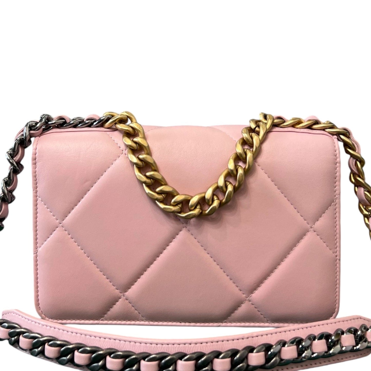 19 Wallet On Chain WOC Lambskin Light Pink MHW