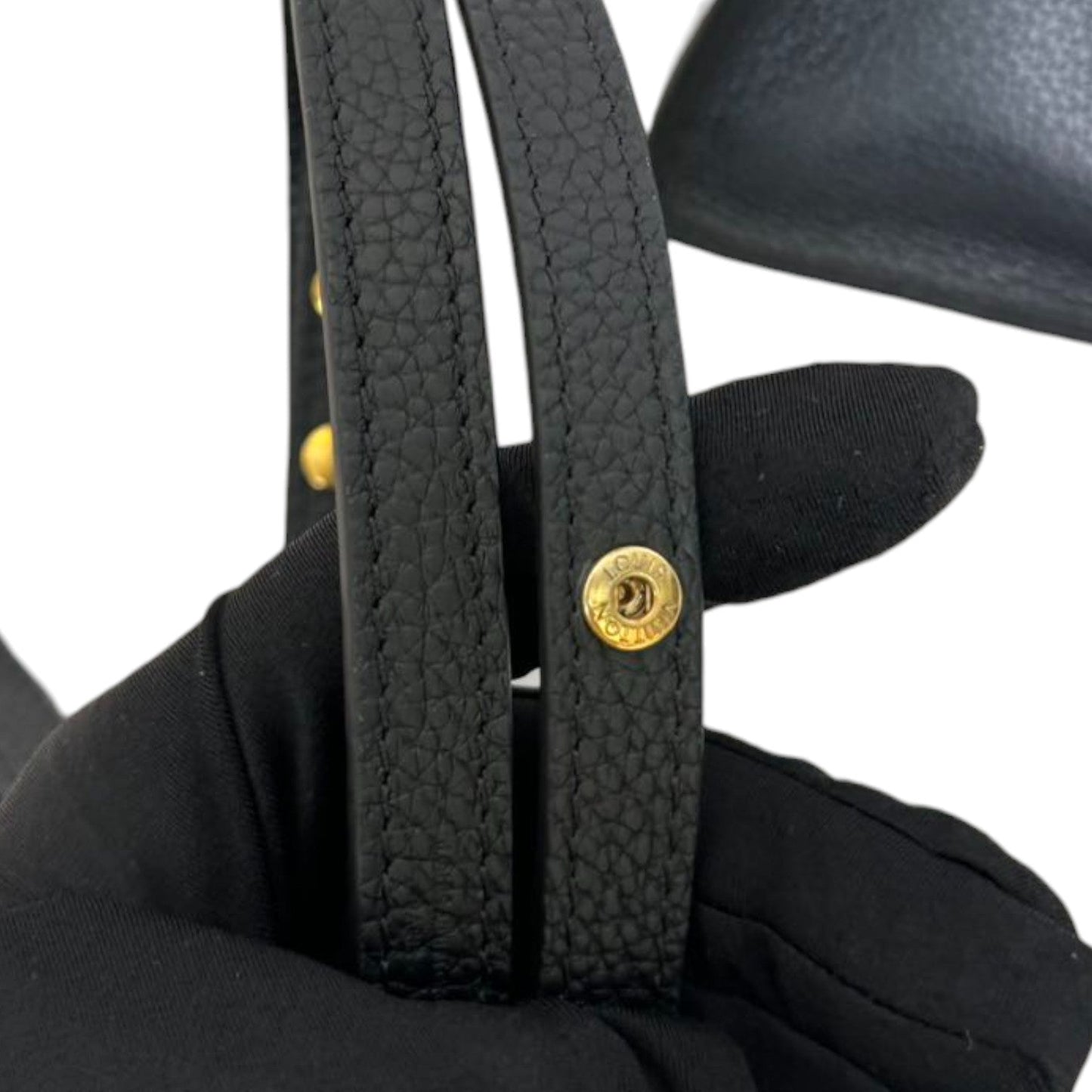 Louis-Vuitton Twist One Handle PM Taurillon Black GHW