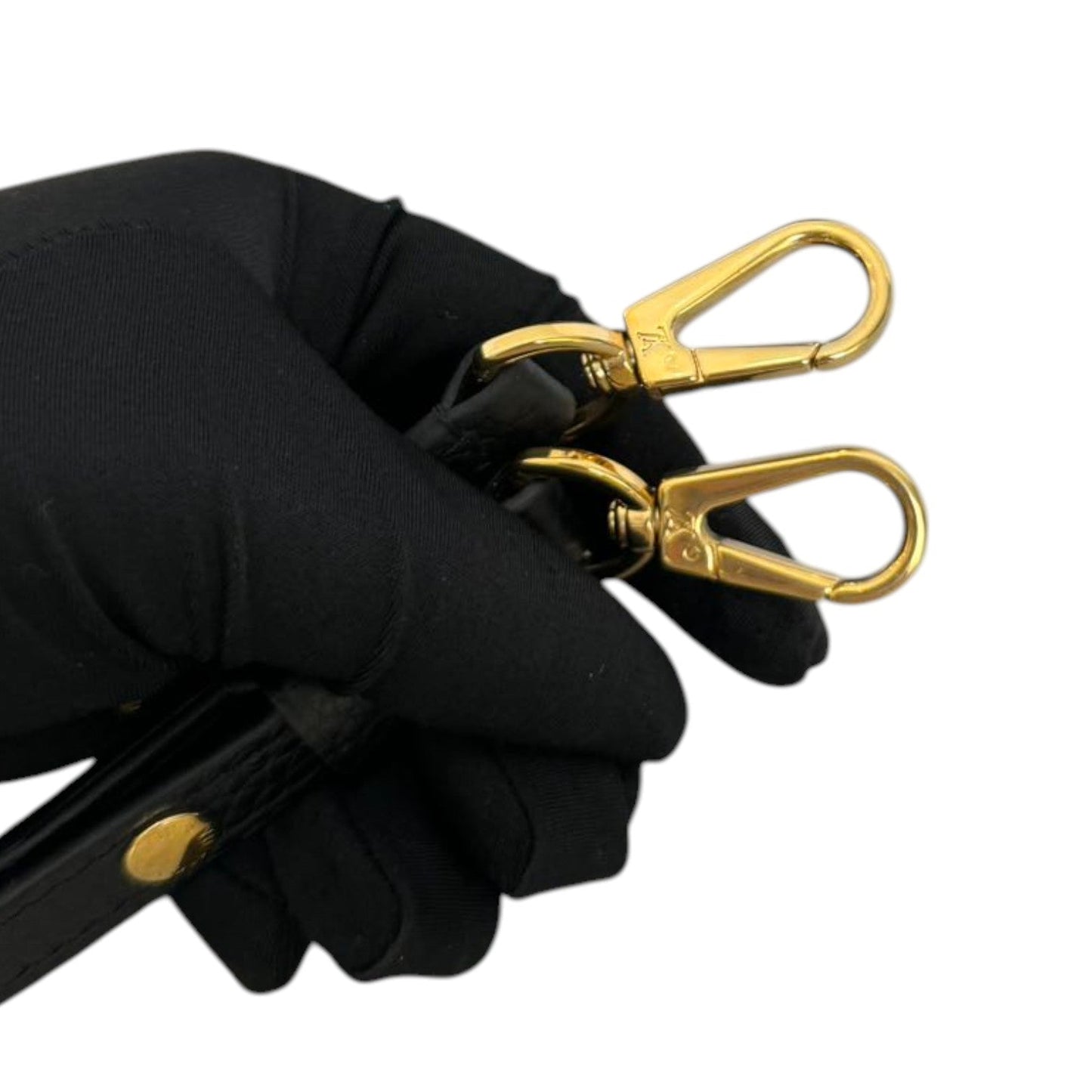 Louis-Vuitton Twist One Handle PM Taurillon Black GHW
