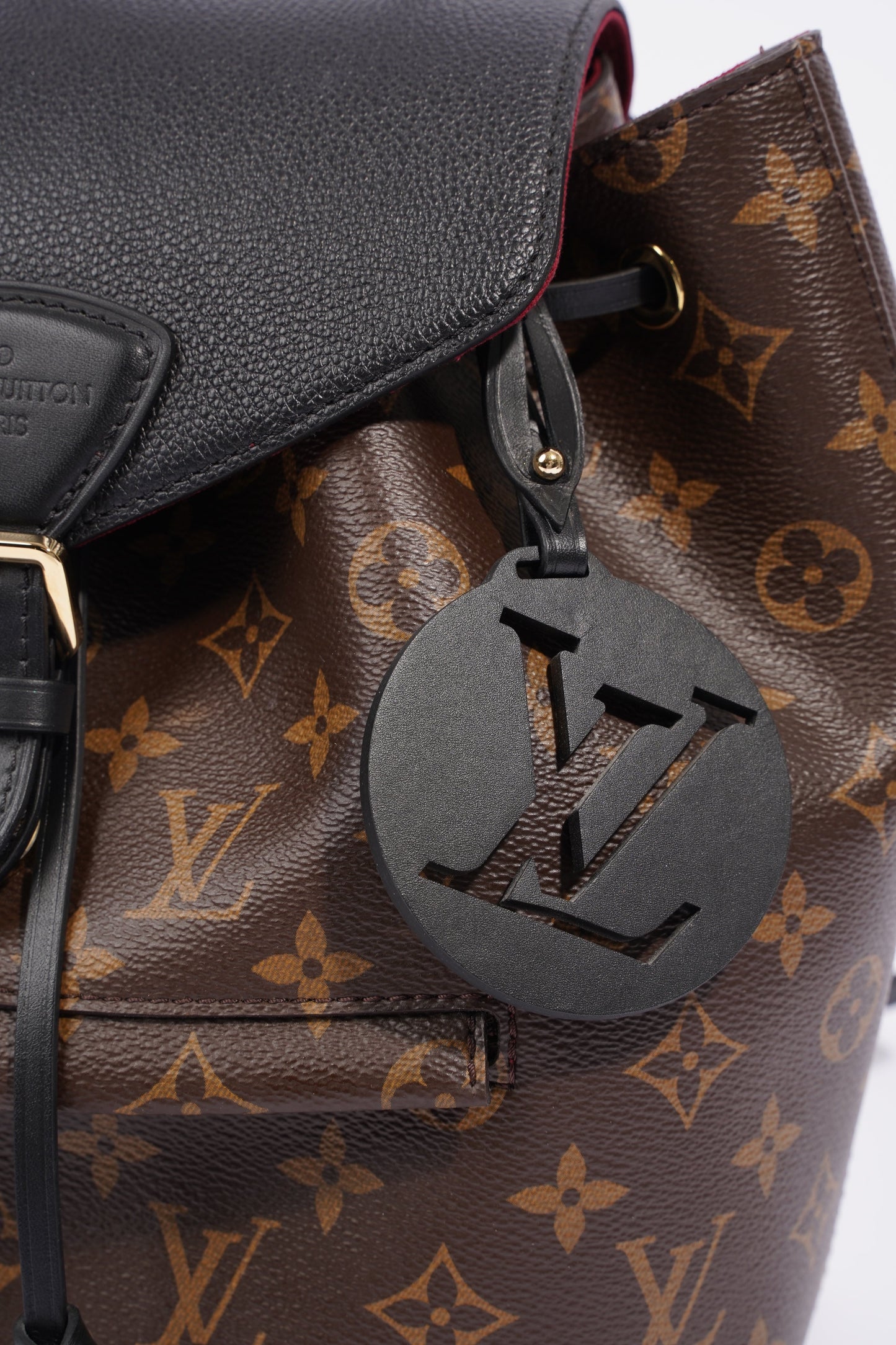 Louis Vuitton Montsouris MM Monogram / Black Coated Canvas