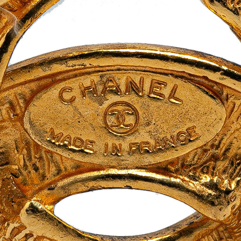 Chanel Quilted CC Logo Brooch Metal Brooch in Good condition