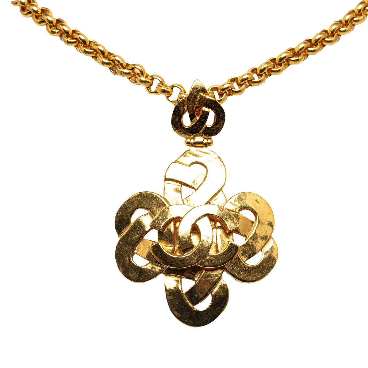 CHANEL CC Pendant Necklace Costume Necklace