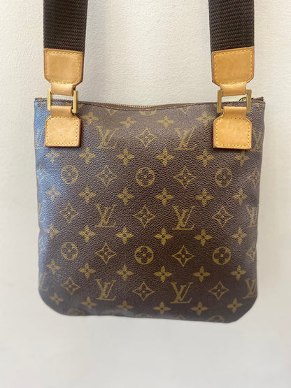 LOUIS VUITTON MONOGRAM BOSPHORE POCHETTE CROSSBODY