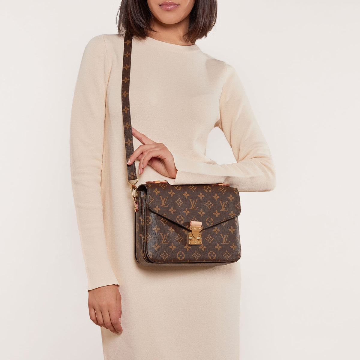 LOUIS VUITTON MONOGRAM POCHETTE MÉTIS SHOULDER BAG