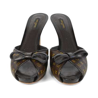 Louis Vuitton 'Malibu' Mules - Women's 38.5
