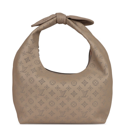 Louis Vuitton Why Knot MM Galet Mahina Silver Hardware