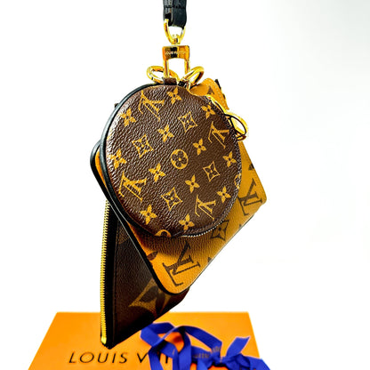 LOUIS VUITTON Reverse Monogram Giant Trio Pouch