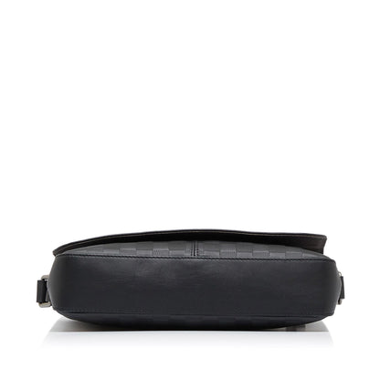 Louis Vuitton Damier Infini District PM (SHG-52WRMl)