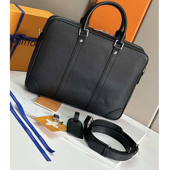 Louis Vuitton LV Uniisex Porte-Documents Voyage PM Black Taiga Noir Cowhide Leather