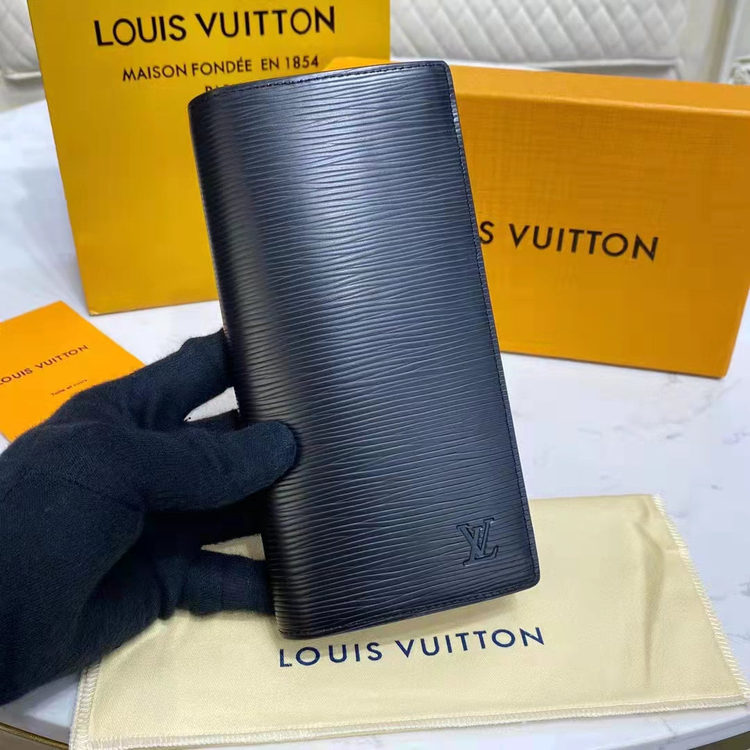 Louis Vuitton LV Unisex Brazza Wallet Supple Epi Leather Black