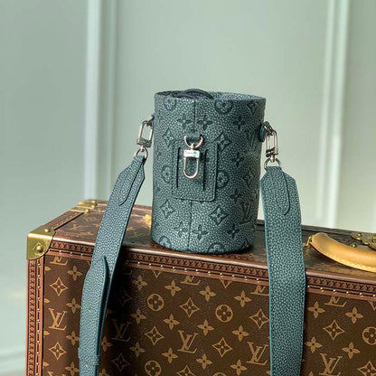 Louis Vuitton LV Unisex Chalk Pouch Granite Taurillon Monogram Embossed Cowhide Leather