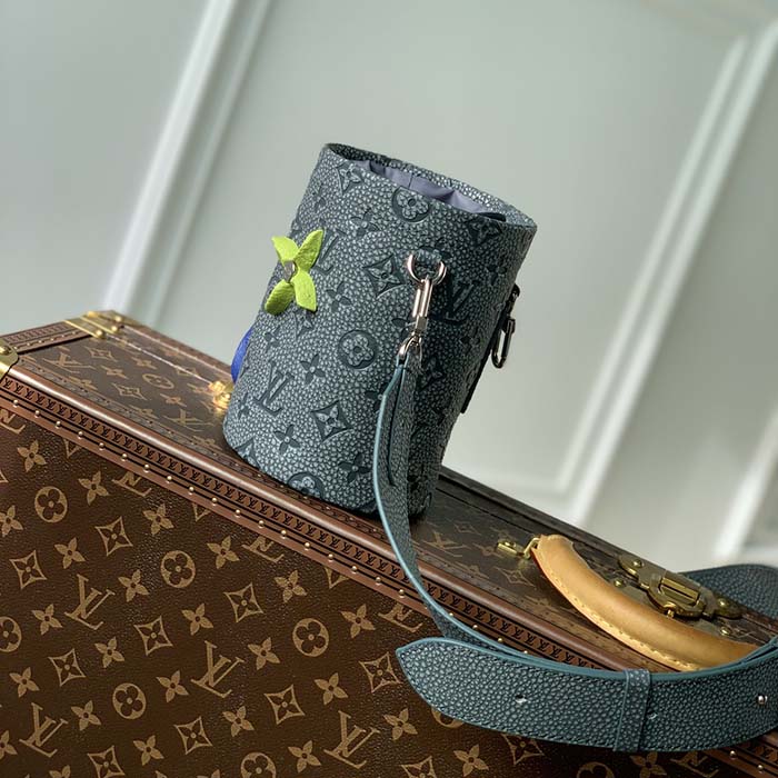 Louis Vuitton LV Unisex Chalk Pouch Granite Taurillon Monogram Embossed Cowhide Leather