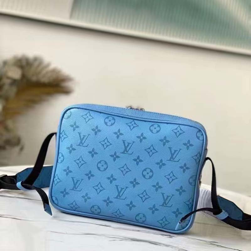 Louis Vuitton LV Unisex Outdoor Messenger Navy Blue Taiga Cowhide Leather Monogram Canvas