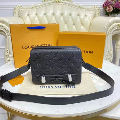 Louis Vuitton LV Unisex Steamer Messenger Monogram Cowhide Taurillon Leather