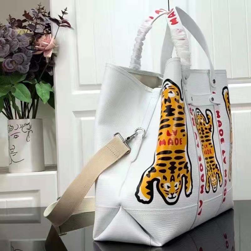 Louis Vuitton LV Unisex Tote Journey White Cowhide Leather Textile Lining