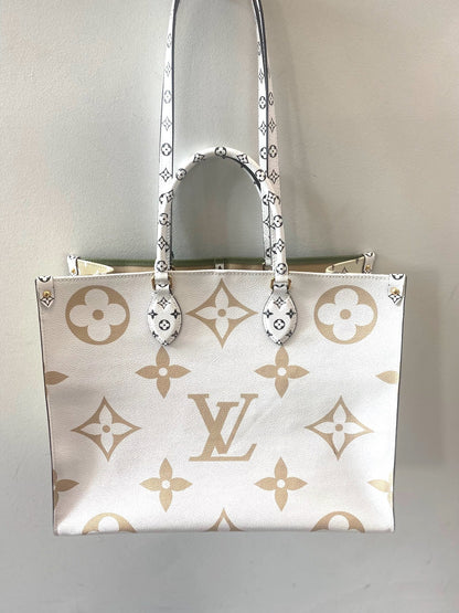 LOUIS VUITTON ON THE GO GIANT MONOGRAM TOTE