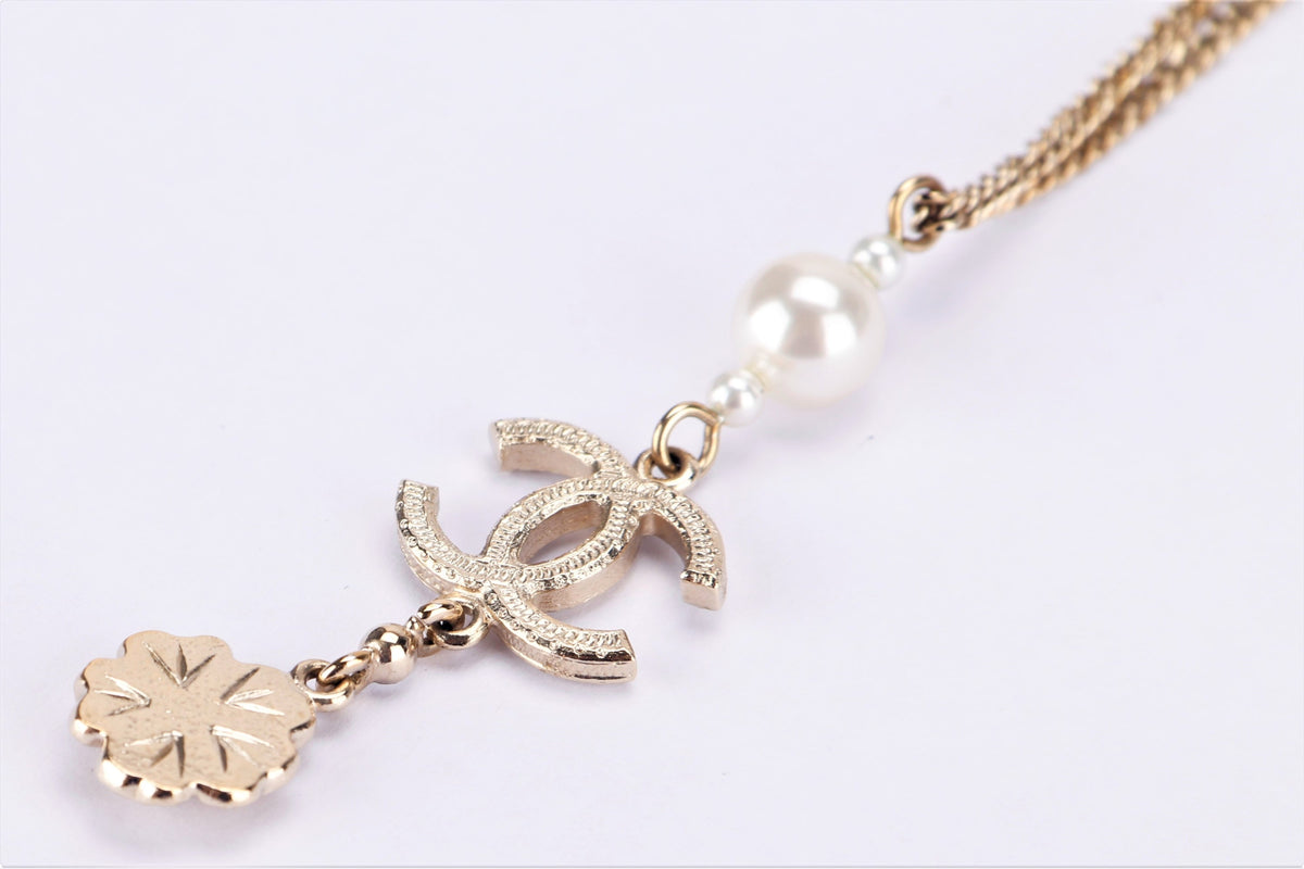 CHANEL 60CM LIGHT GP NECKLACE FAUX PEARL, RHINESTONE CC AND CAMELIA PENDANT, NO BOX