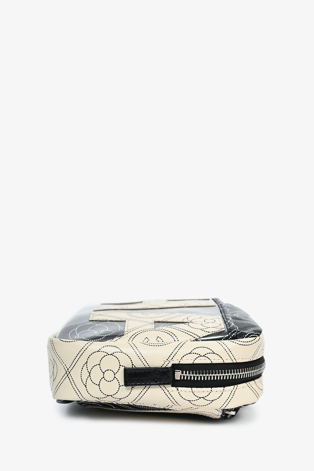 Pre-Loved Chanel™ 2017/18 Black/White Coated Canvas Camellia Logo Camera Bag with Strap
