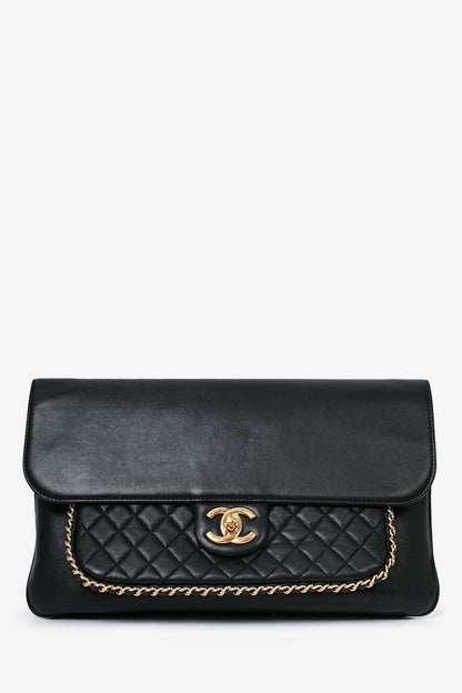 Pre-Loved Chanel™ 2017/18 Black Lambskin 'Unchained' CC Clutch