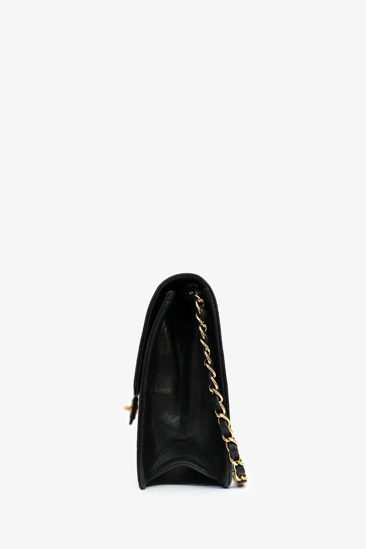 Pre-Loved Chanel™ 1994 Black Lambskin Single Chain Flap Bag