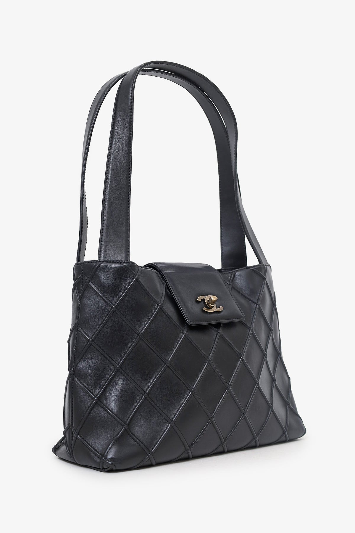 Pre-Loved Chanel™ 2000-02 Black Leather Diamond Stitch CC Hobo Shoulder Bag with Pouch