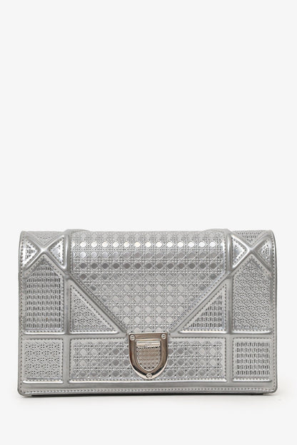 Christian Dior 2017 Silver Metallic Leather 'Diorama' Wallet on Chain