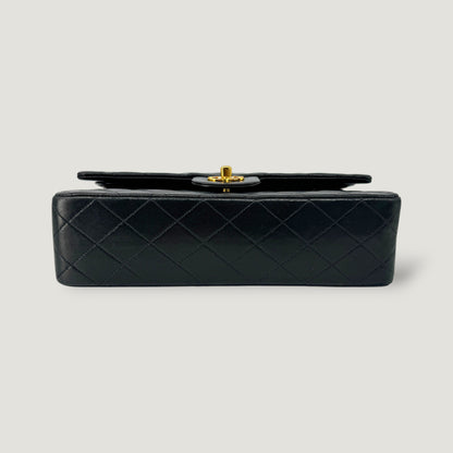CHANEL CLASSIC MEDIUM BAG