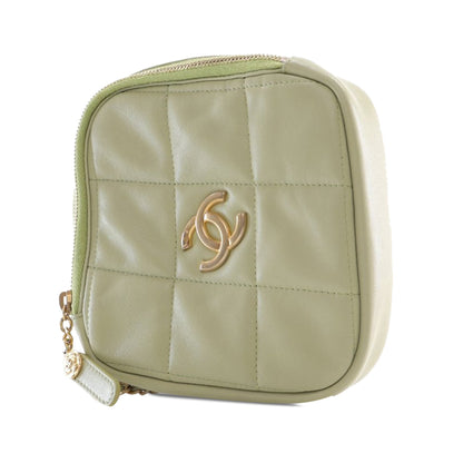 CHANEL CC Lambskin Diamond Clutch with Chain Crossbody Bag