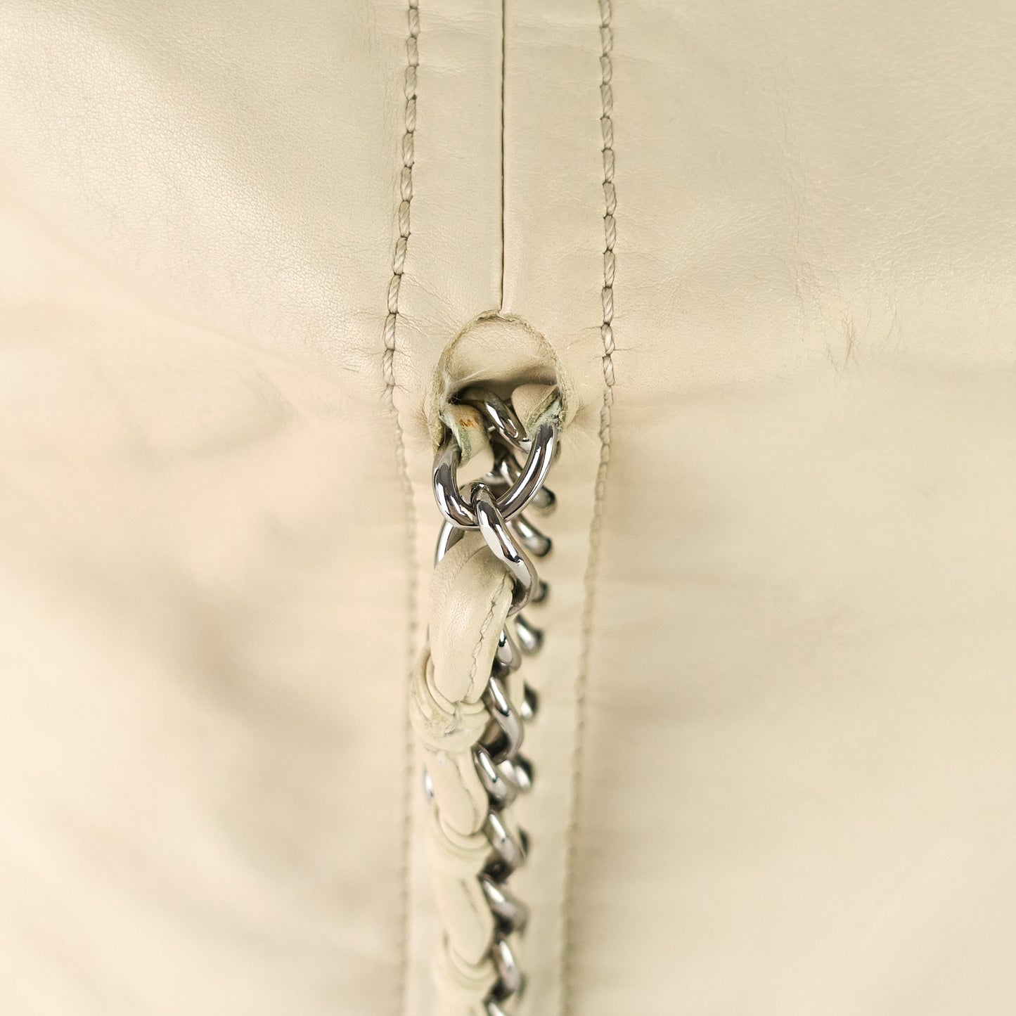 Modern Chain Zip Leather Tote Bag