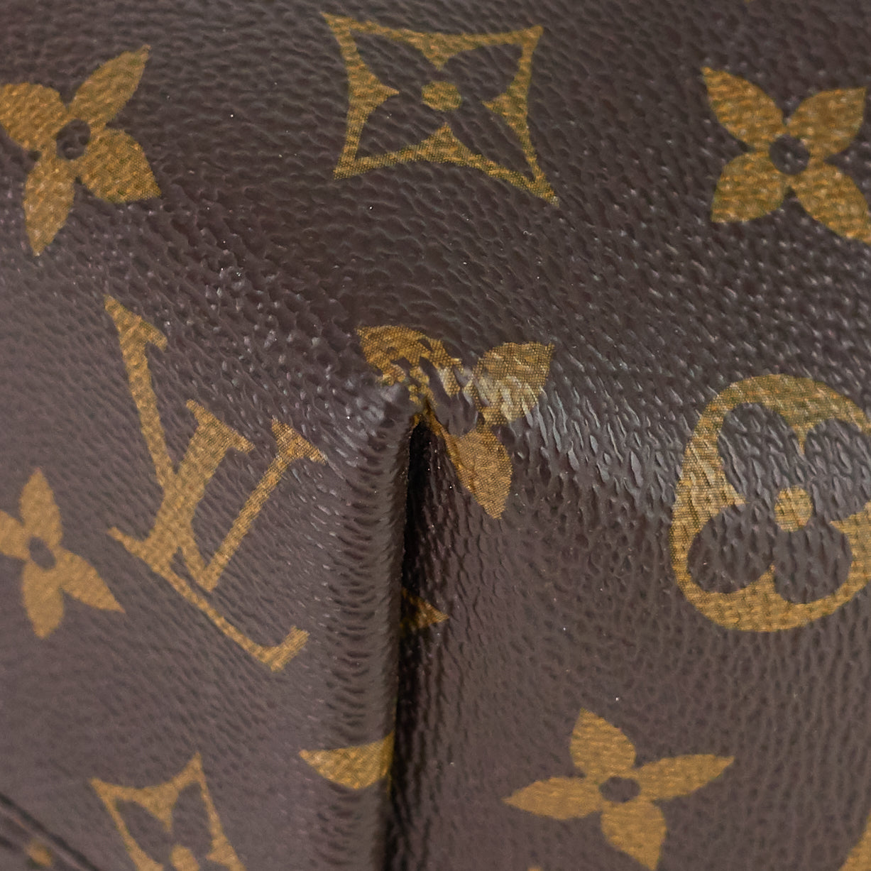 LOUIS VUITTON Turenne MM Monogram Canvas Bag