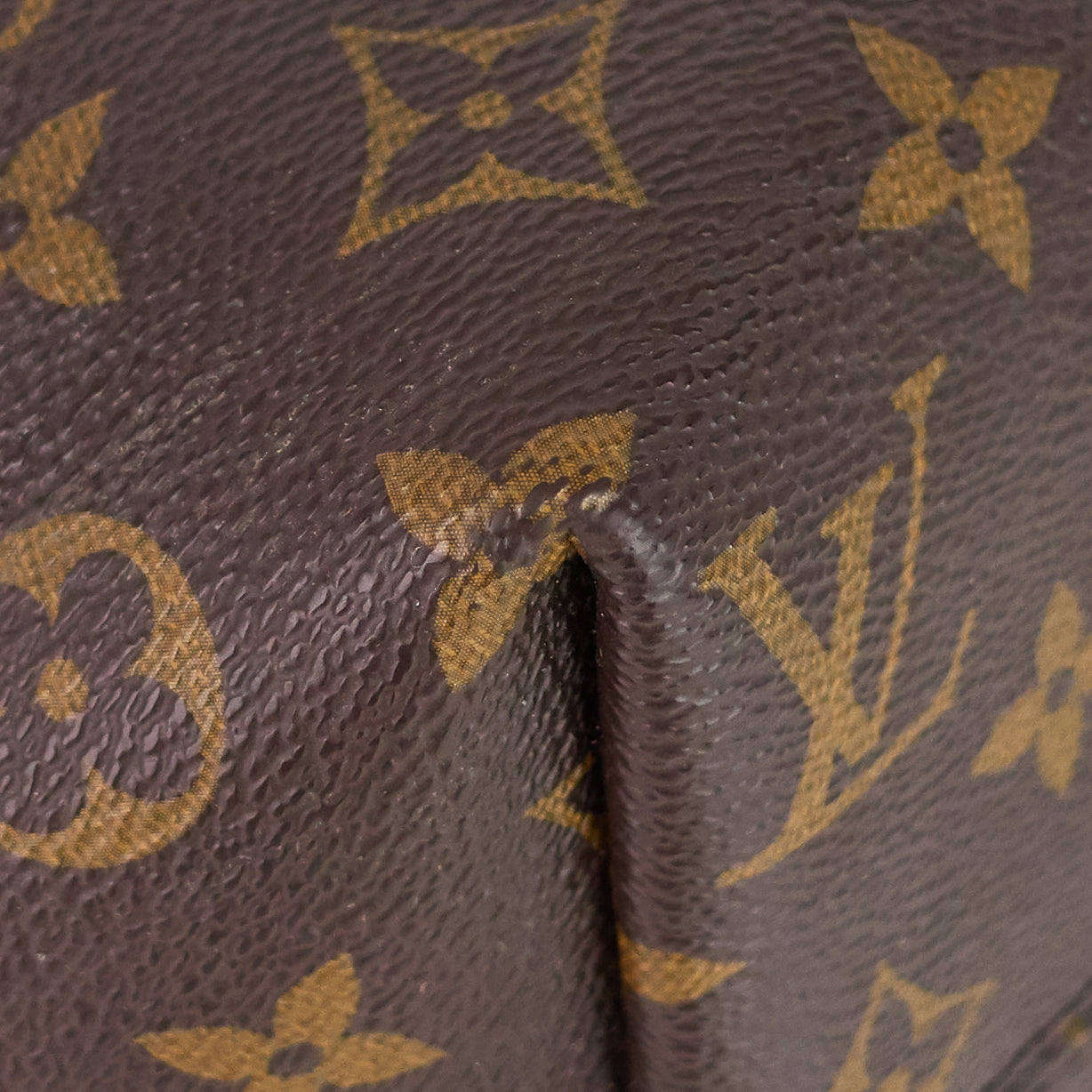 LOUIS VUITTON Turenne MM Monogram Canvas Bag