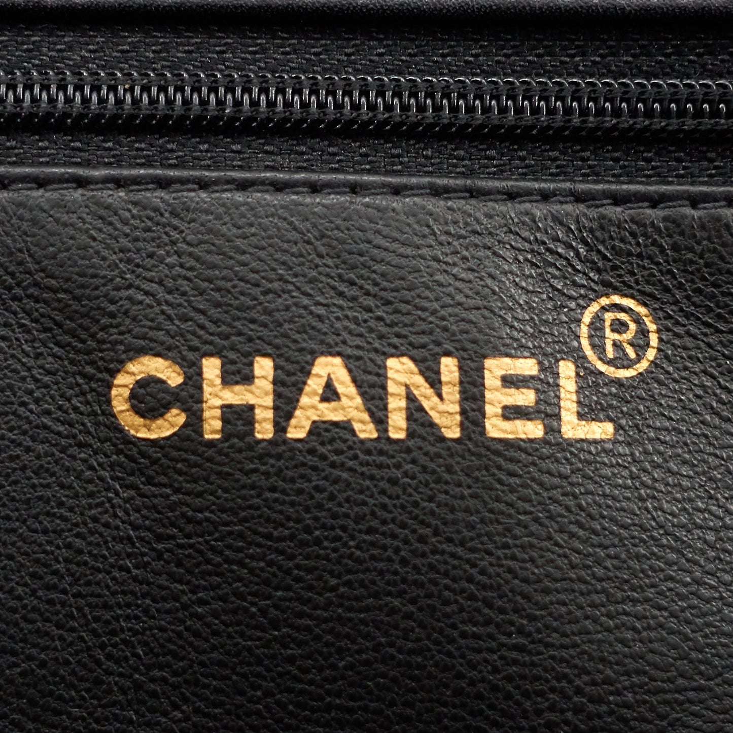 CC Chain XL Calfskin Leather Tote Bag