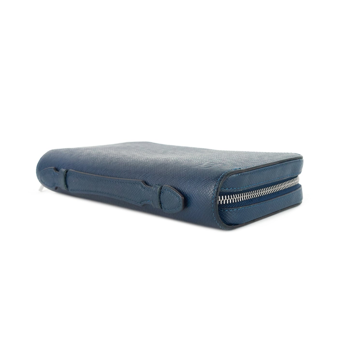 LOUIS VUITTON Zippy XL Taiga Leather Organizer Wallet