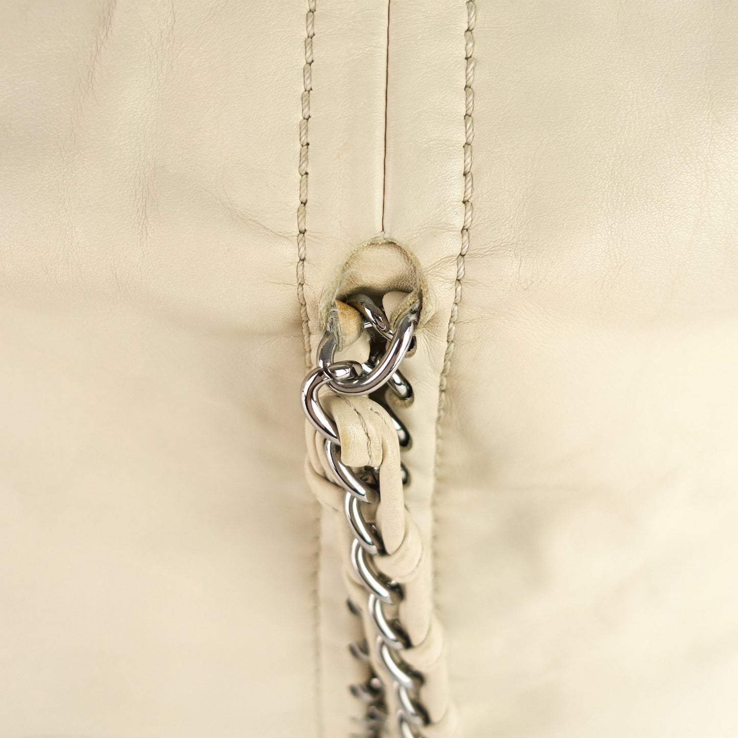Modern Chain Zip Leather Tote Bag